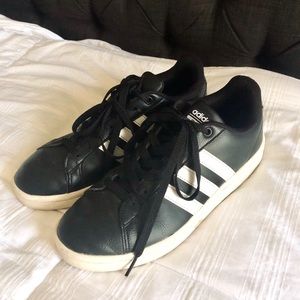 Adidas Advantage Black leather Cloudform Sneaker